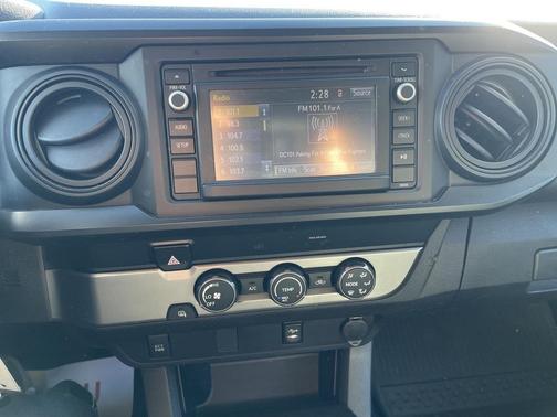 2019 Toyota Tacoma SR