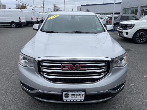 2017 GMC Acadia SLE-2