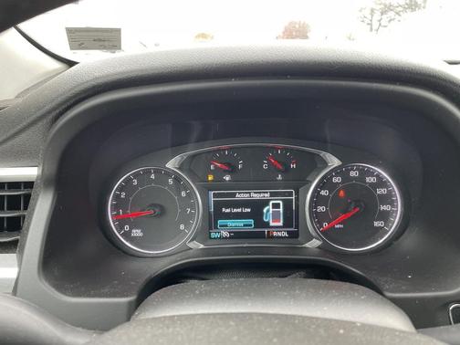 2017 GMC Acadia SLE-2