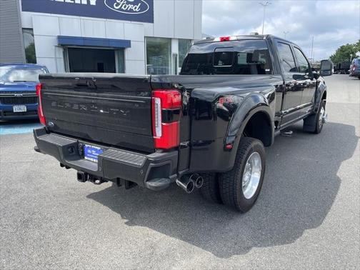 2025 Ford F-450 Platinum