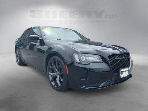 Gloss Black 2021 Chrysler 300 Touring