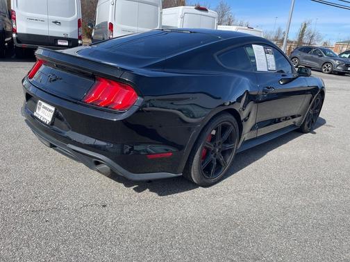 2018 Ford Mustang EcoBoost