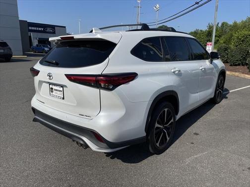 2022 Toyota Highlander XSE