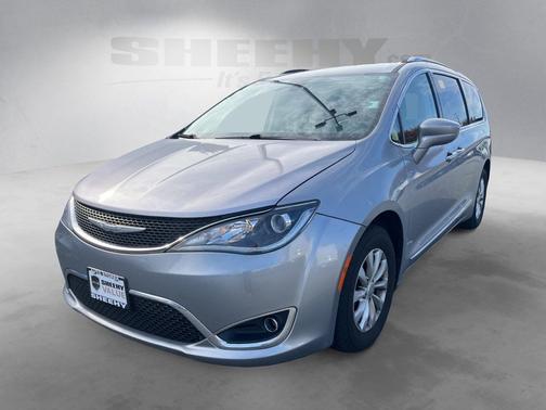 2018 Chrysler Pacifica Touring-L