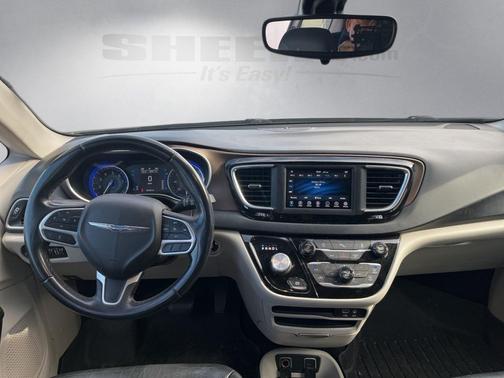 2018 Chrysler Pacifica Touring-L