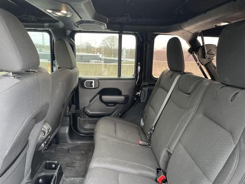 2022 Jeep Wrangler Willys