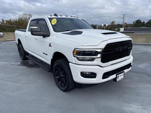 2023 RAM 2500 Laramie Crew Cab 4x4 6'4' Box
