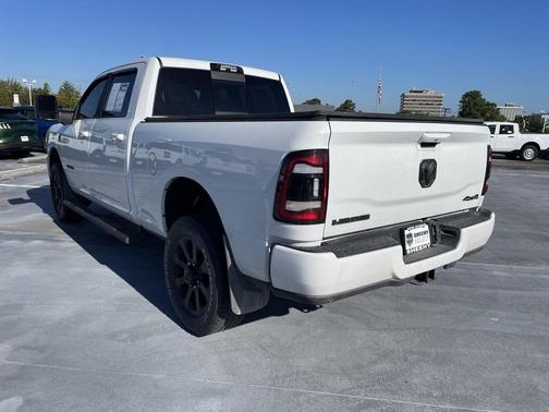 2023 RAM 2500 Laramie Crew Cab 4x4 6'4' Box
