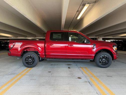 Ruby Red Metallic Tinted Clearcoat 2026 Ford F-150 XLT