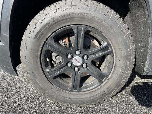 2021 GMC Acadia AWD AT4