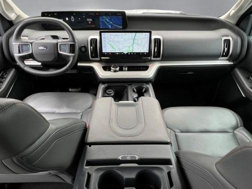 2025 Ford Expedition Max Active 4x4