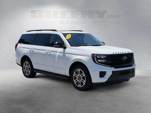 Oxford White 2025 Ford Expedition Active