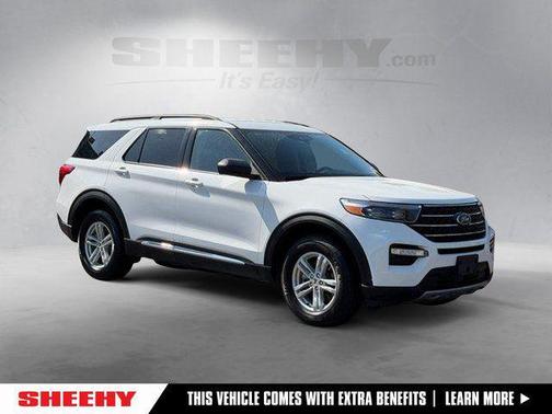 Oxford White 2024 Ford Explorer XLT