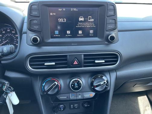 2021 Hyundai KONA SE