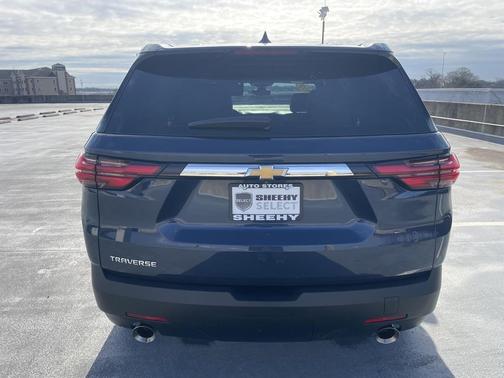 2022 Chevrolet Traverse LS