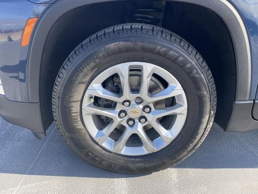 2022 Chevrolet Traverse LS