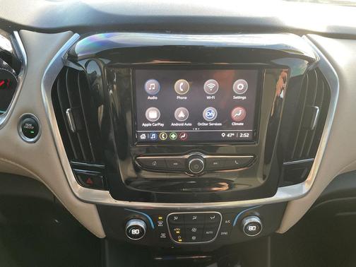 2022 Chevrolet Traverse LS