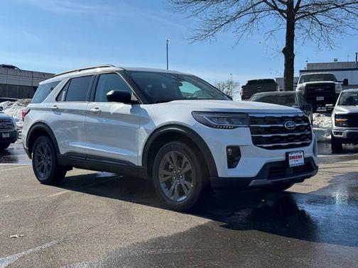 2026 Ford Explorer Active w/200A Pkg