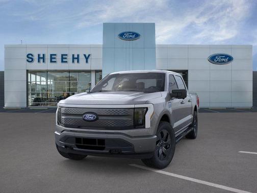 2025 Ford F-150 Lightning Flash