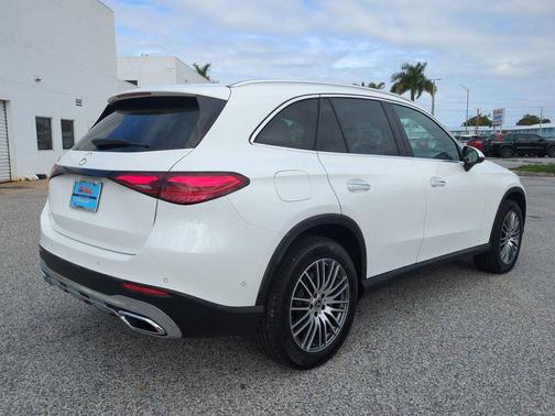 2025 Mercedes-Benz GLC 300 Base