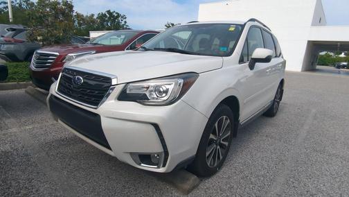 Crystal White Pearl 2017 Subaru Forester 2.0XT Touring