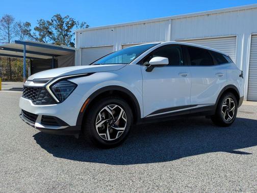 2024 Kia Sportage LX