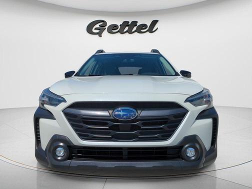 Crystal White Pearl 2023 Subaru Outback Premium