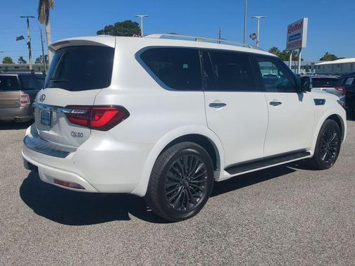 2023 INFINITI QX80 SENSORY AWD