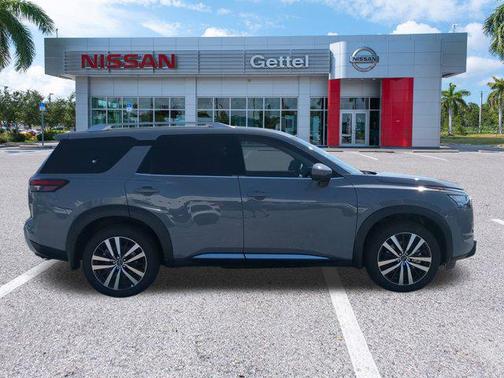2025 Nissan Pathfinder Platinum FWD