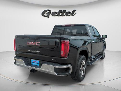 Onyx Black 2024 GMC Sierra 1500 SLT