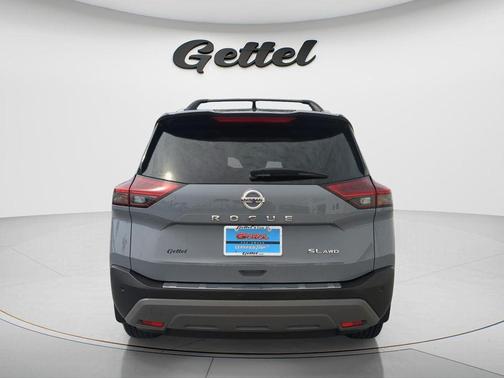 Boulder Gray Pearl/Super Black 2021 Nissan Rogue SL