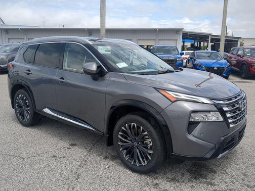 2025 Nissan Rogue Platinum