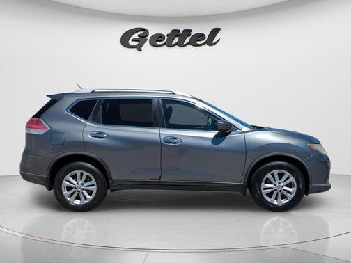 Gun Metallic 2016 Nissan Rogue SV