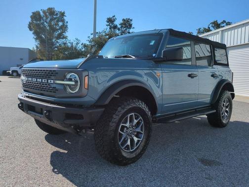 2022 Ford Bronco Badlands