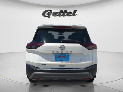 Pearl White Tricoat 2023 Nissan Rogue SV