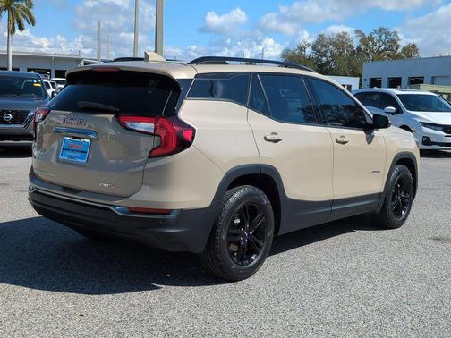 2022 GMC Terrain AWD AT4
