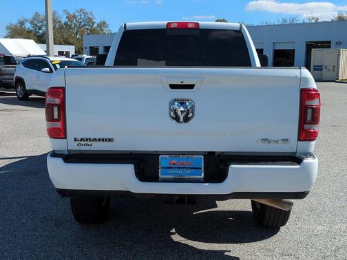 2024 RAM 2500 Laramie Crew Cab 4x4 6'4' Box