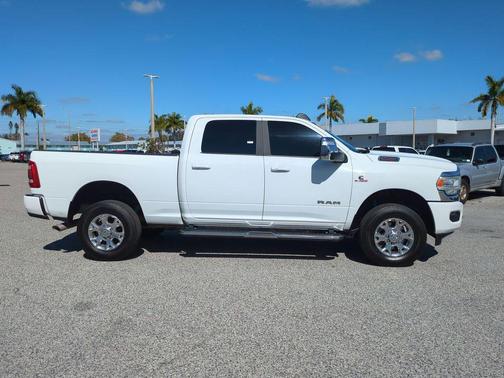 2024 RAM 2500 Laramie Crew Cab 4x4 6'4' Box