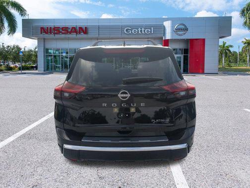 2025 Nissan Rogue Platinum