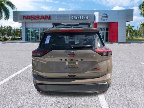 2025 Nissan Rogue Rock Creek
