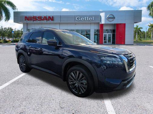 2025 Nissan Pathfinder SL FWD
