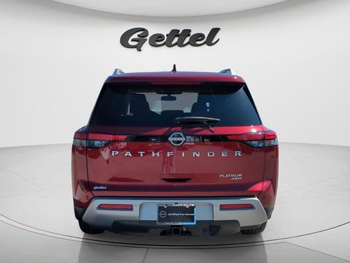 2022 Nissan Pathfinder Platinum 4WD