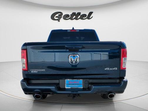 Patriot Blue Pearlcoat 2022 RAM 1500 Big Horn/Lone Star