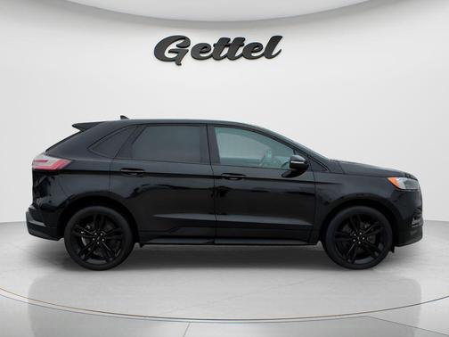 2022 Ford Edge ST