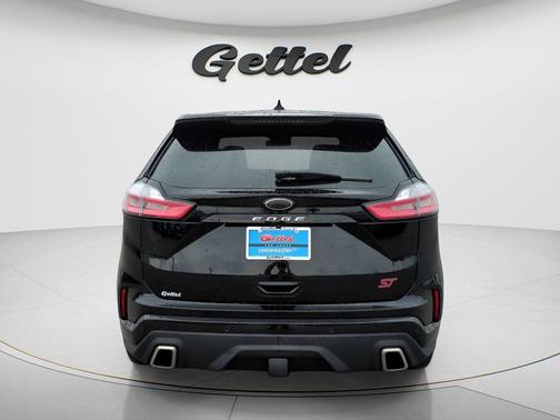2022 Ford Edge ST