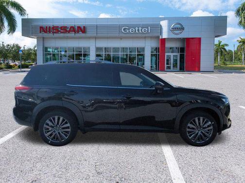 2025 Nissan Pathfinder SL FWD