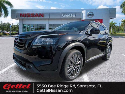 2025 Nissan Pathfinder SL FWD