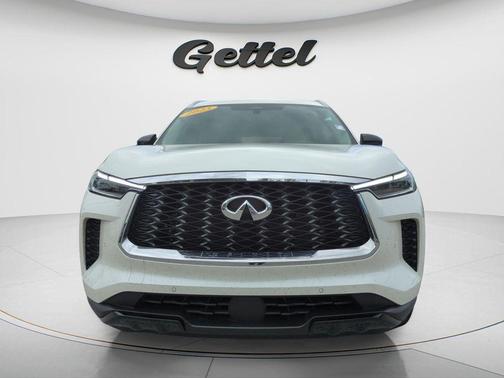 Majestic White 2023 INFINITI QX60 Luxe