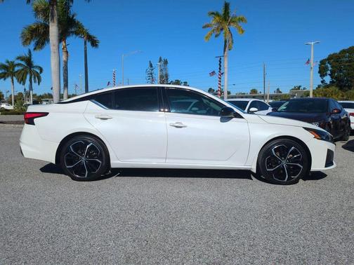 2024 Nissan Altima SR FWD