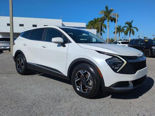 2024 Kia Sportage LX